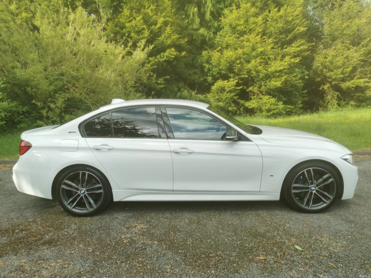 BMW 3-Series M SPORT SHADOW EDITION - Image 6