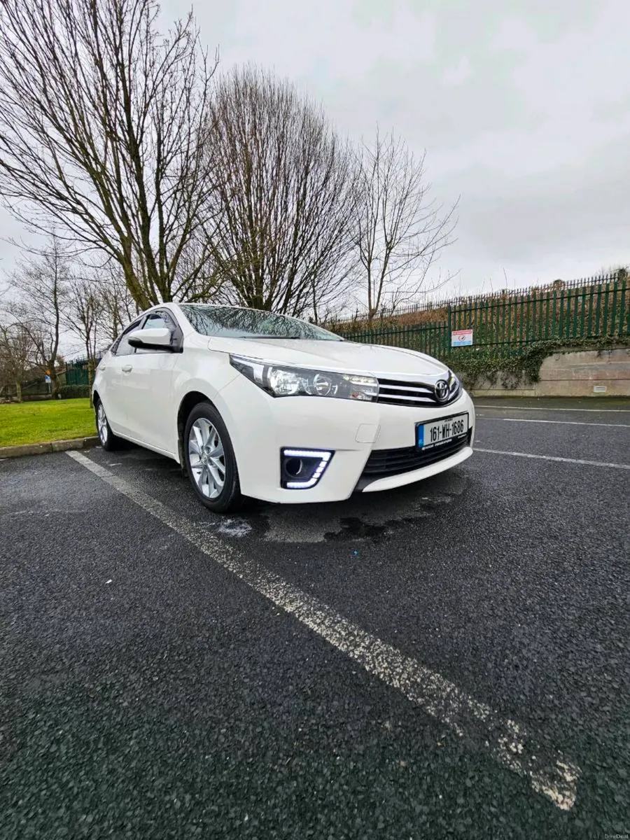 Toyota Corolla 2016 - Image 2