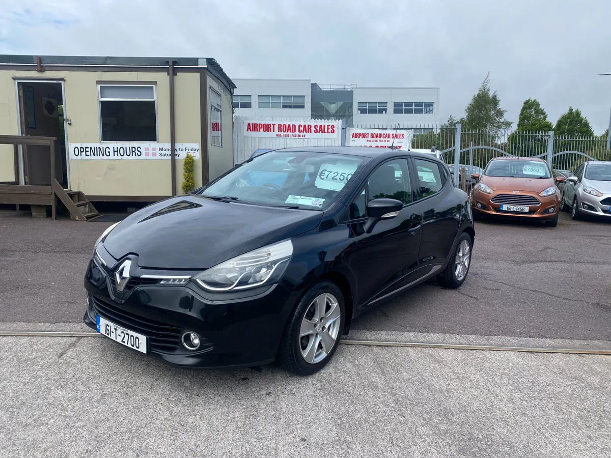 Renault Clio 2016 GREAT STARTER CAR. - Image 1