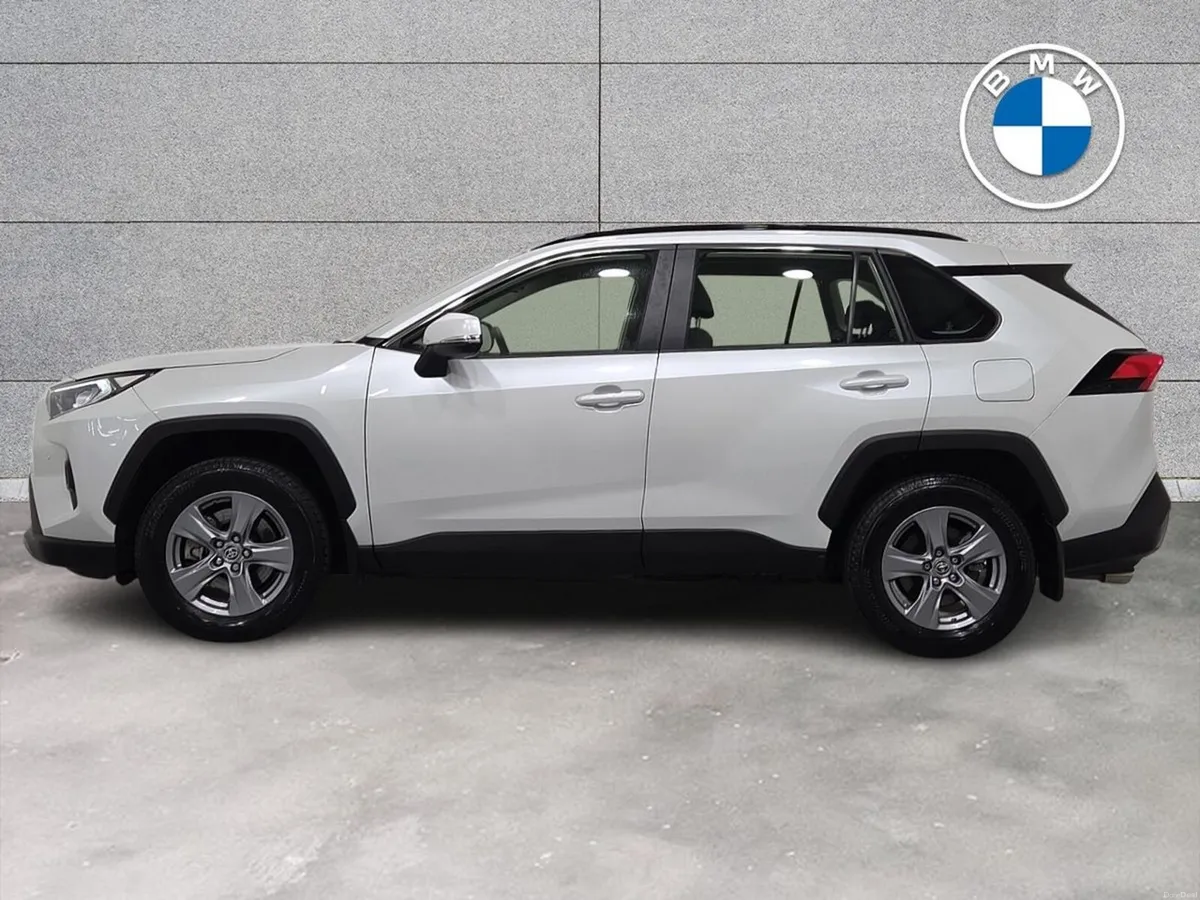 Toyota RAV4 2.5 Hybrid Luna 2WD - Image 4