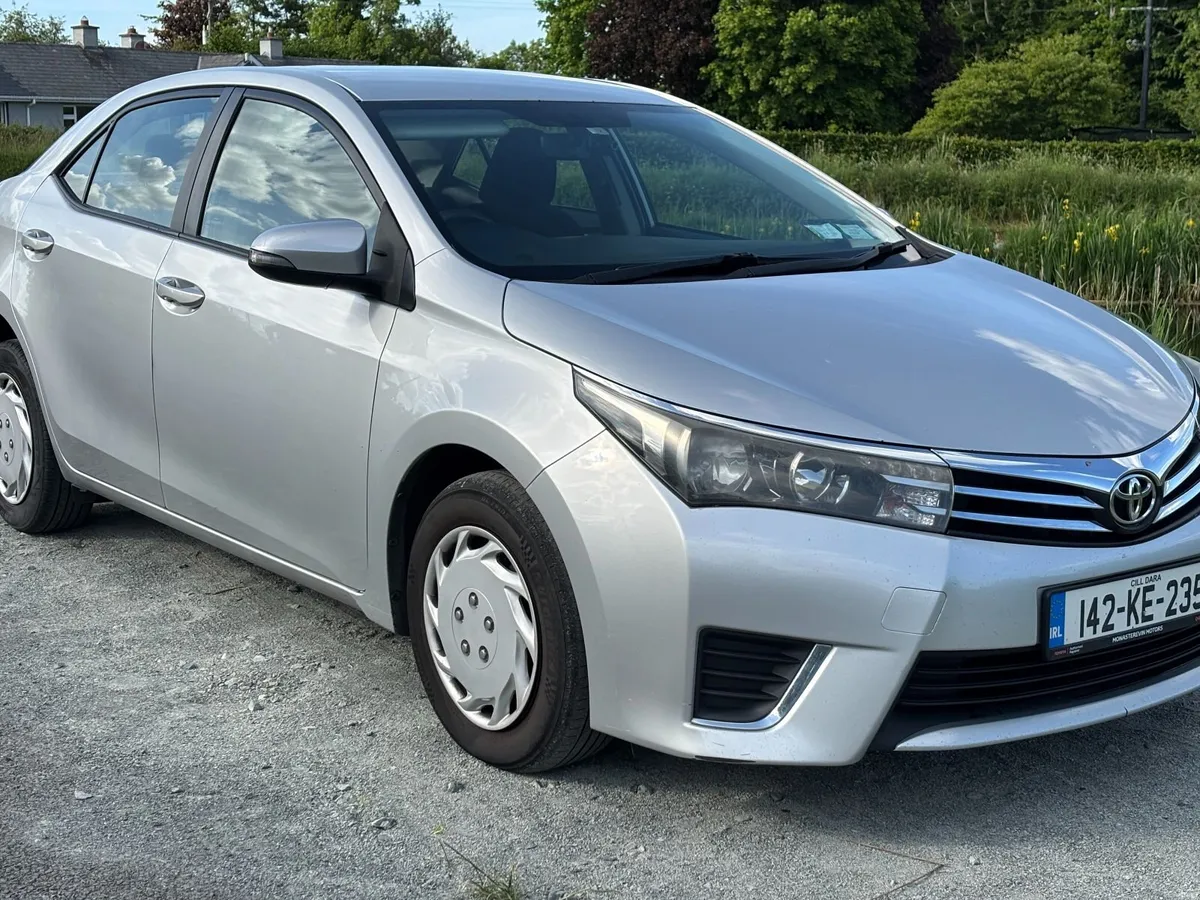 Toyota Corolla 2014 - Image 3
