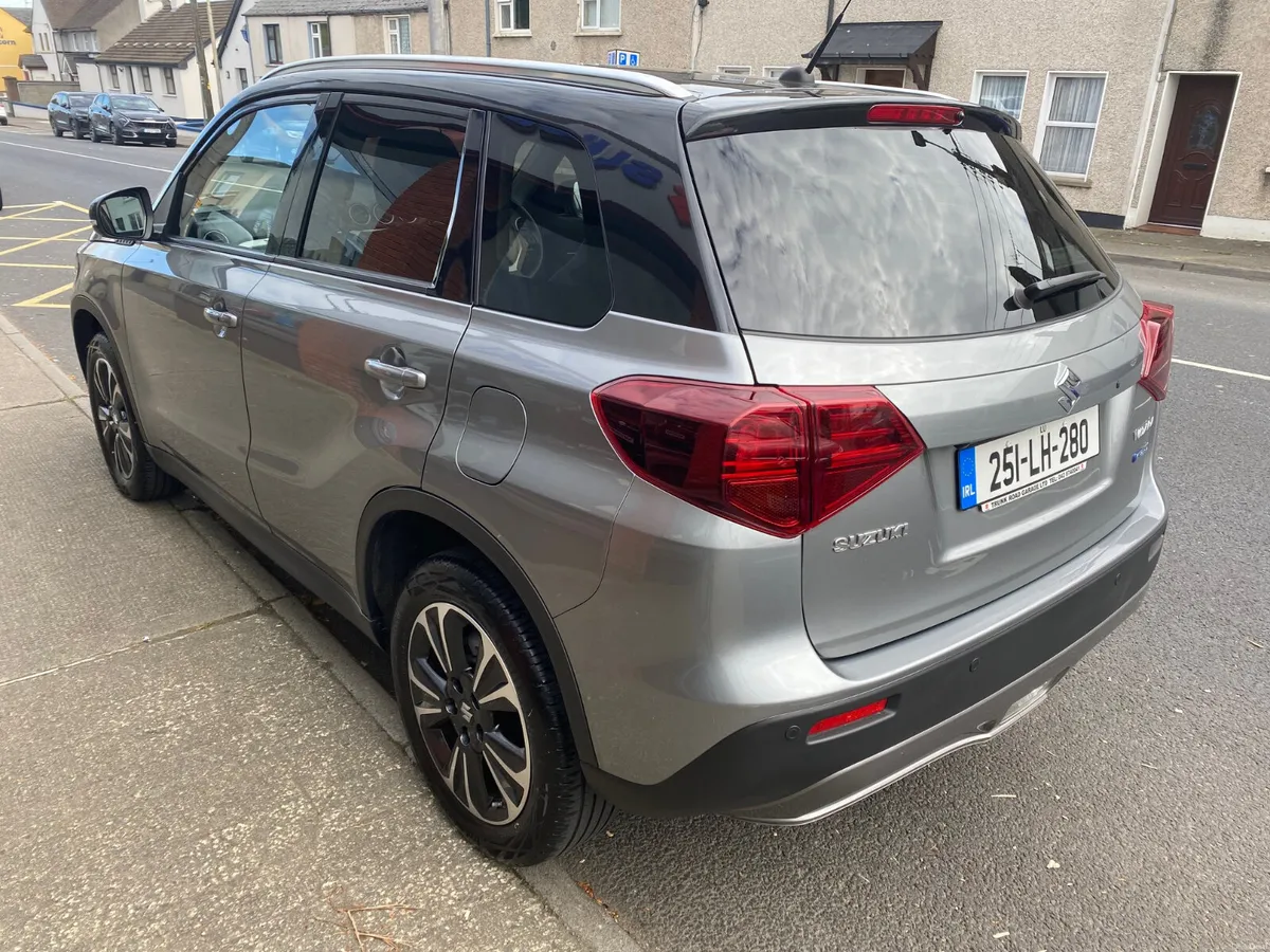 Suzuki Vitara 1.4 Mild HYBRID SZ5 2025 - Image 4