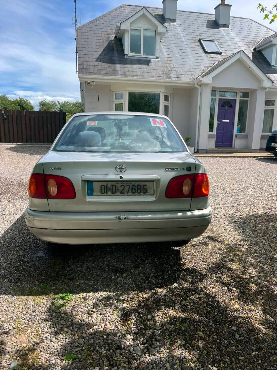 2001 Toyota corolla - Image 4