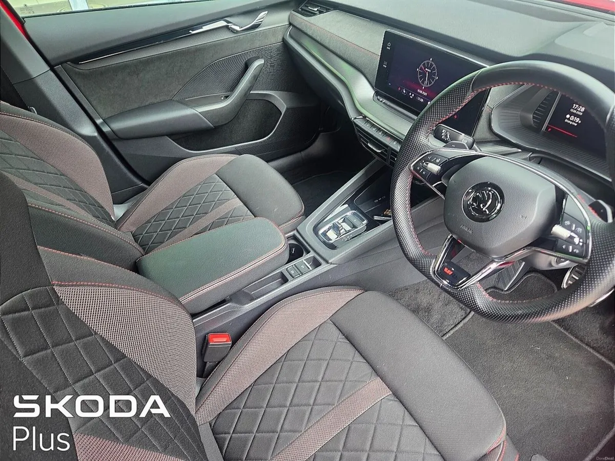 Skoda Octavia OCTAVIA C RS 2.0TDI 200HP DSG - Image 3
