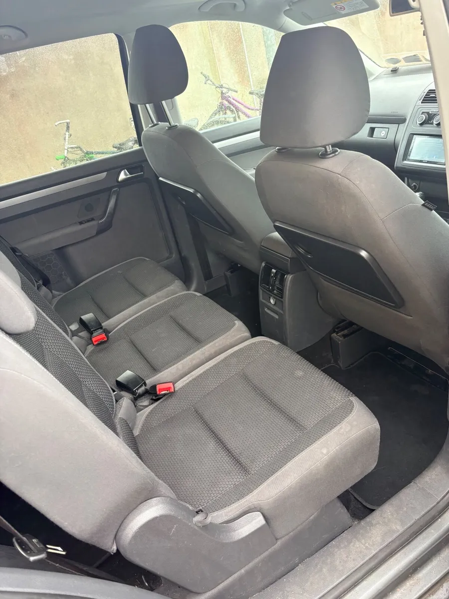 Volkswagen Touran 2012 - Image 6