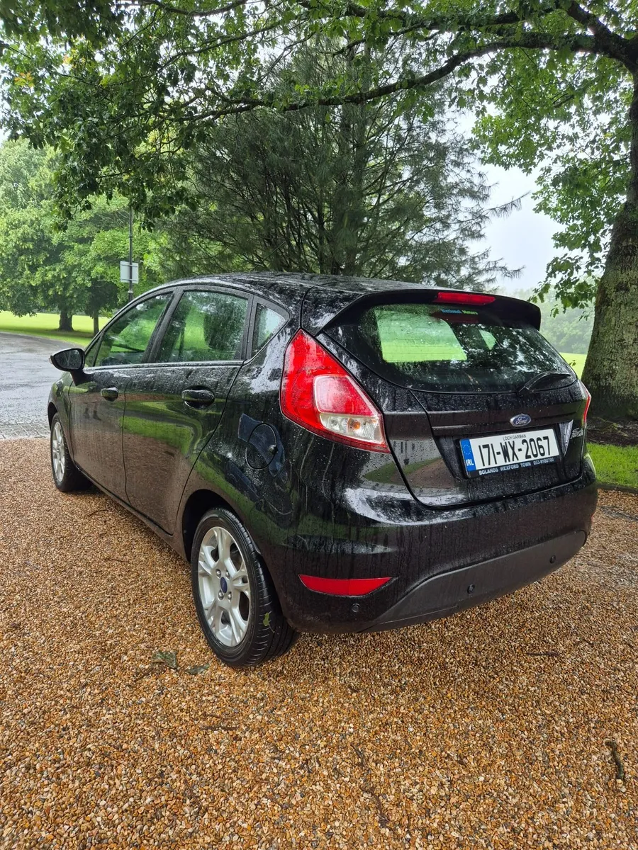 Ford Fiesta 2017 - Image 2