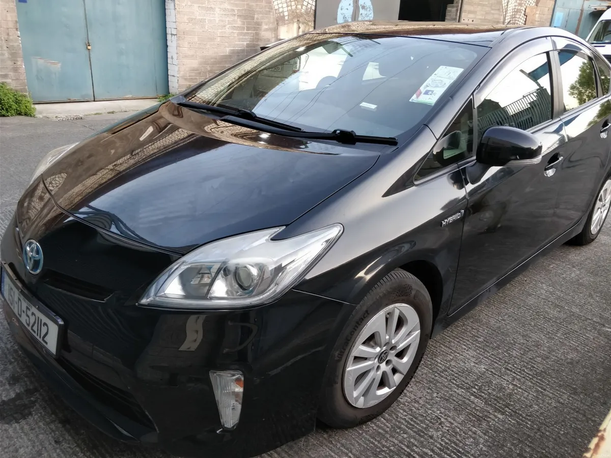 Toyota Prius Hybrid 2015 ex taxi - Image 1