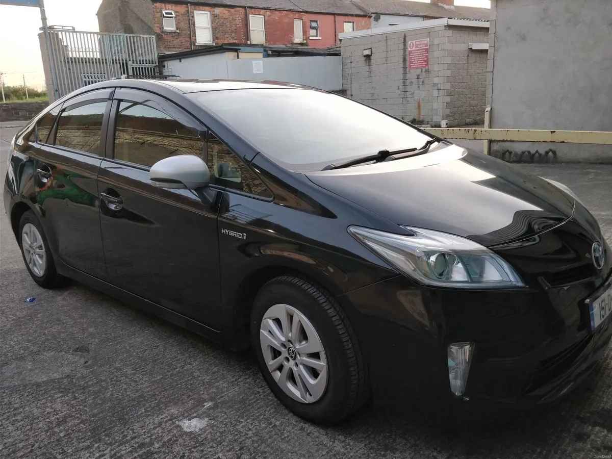 Toyota Prius Hybrid 2015 ex taxi - Image 3