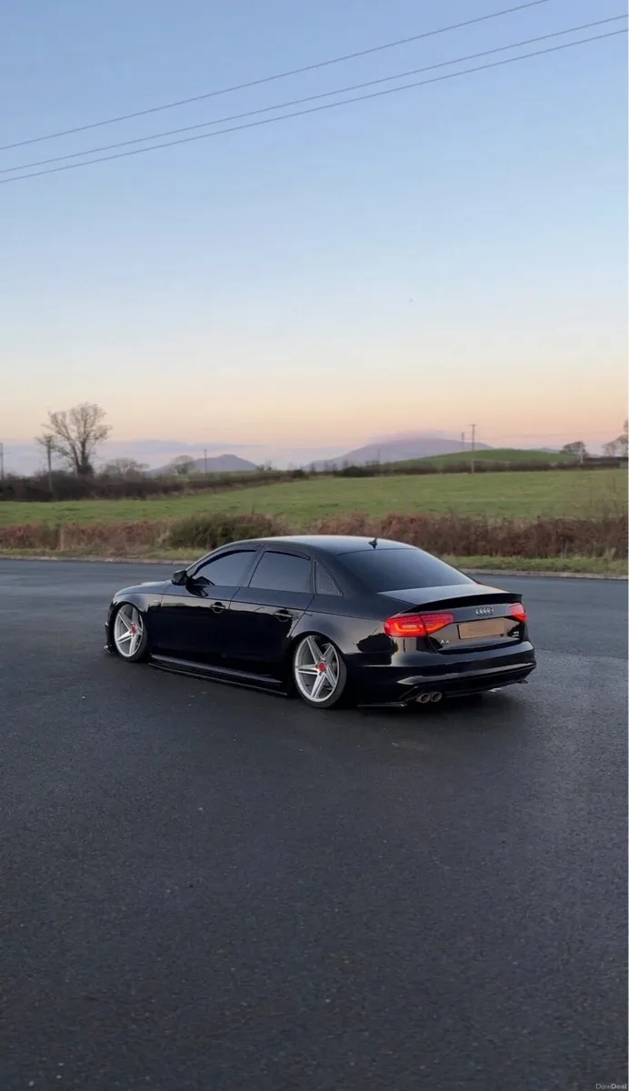 Bagged audi A4 - Image 2