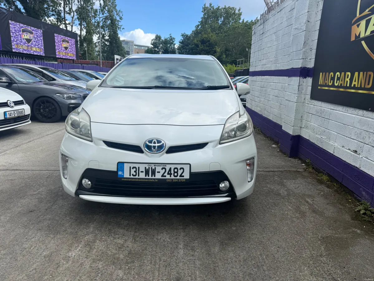 Toyota Prius 2013 - Image 2