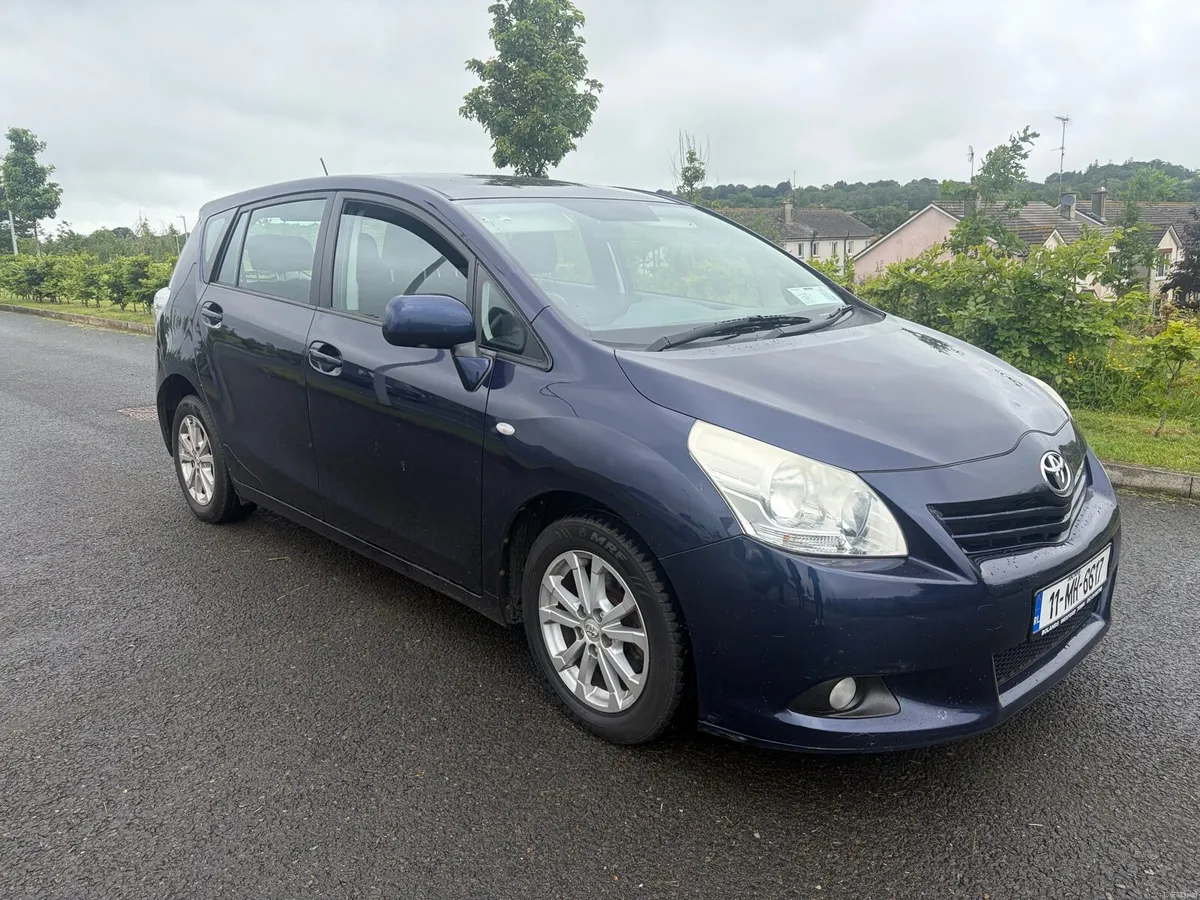 2011 Toyota Verso D4D NCT 12-26 - Image 2