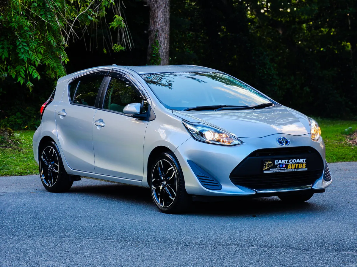 2020 Toyota Aqua 1.5 Petrol Hybrid Automatic - Image 4