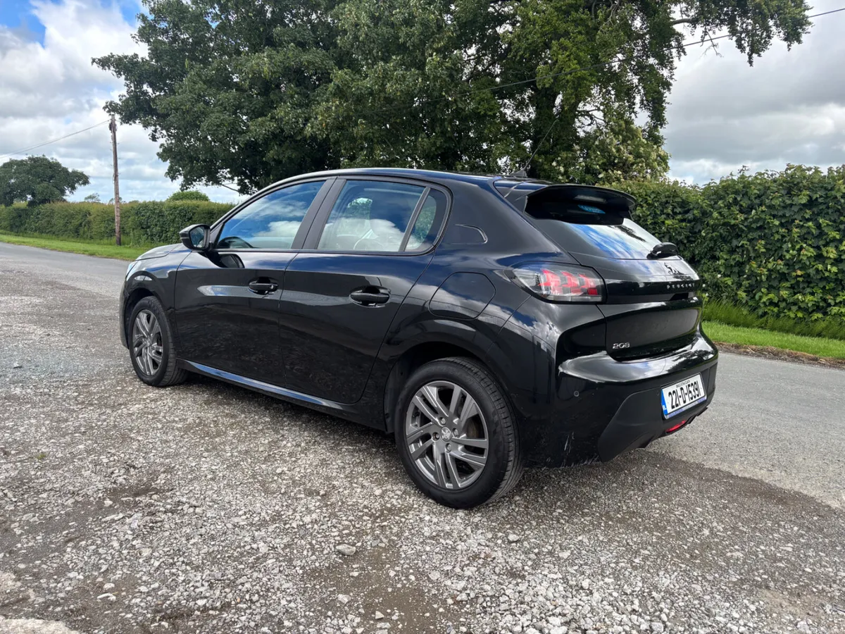 Peugeot 208 2022 - Image 3