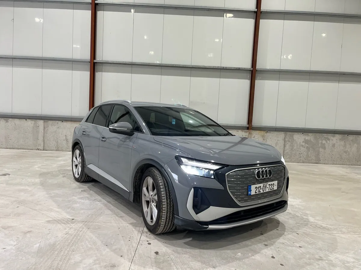 Audi etron Q4 - Image 1