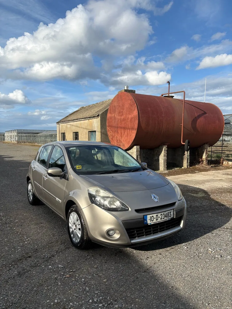 Renault Clio - Image 2