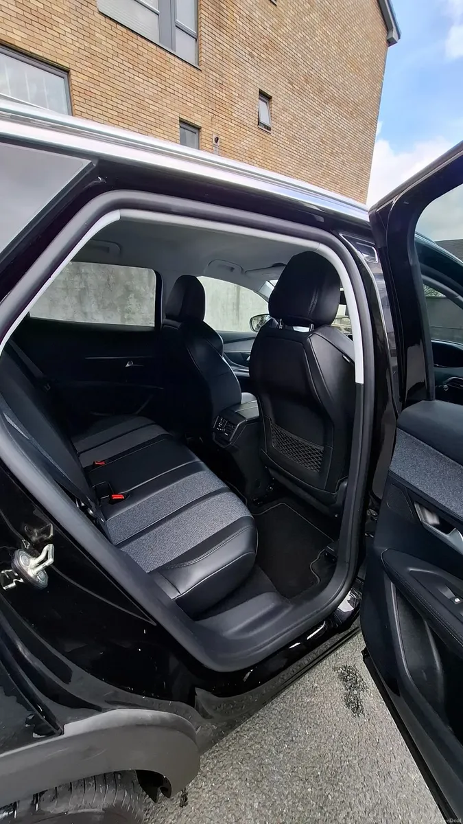 Peugeot 3008 2019 - Image 2