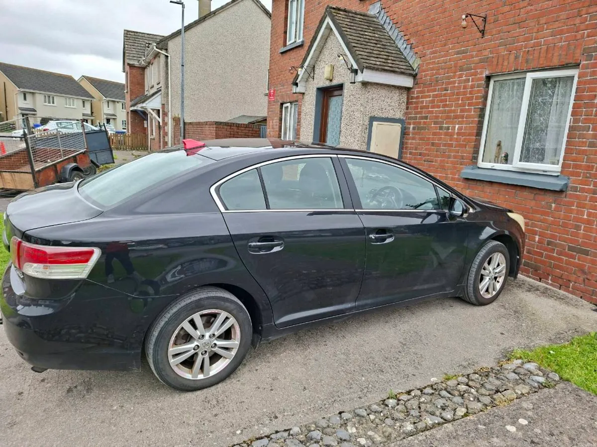 Toyota avensis - Image 3