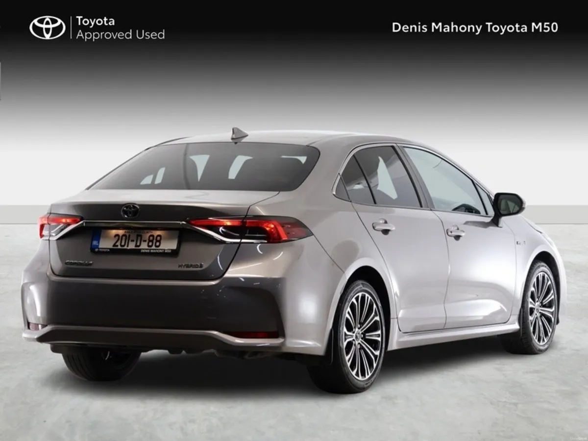 Toyota Corolla Luna Sport Hybrid - Image 2