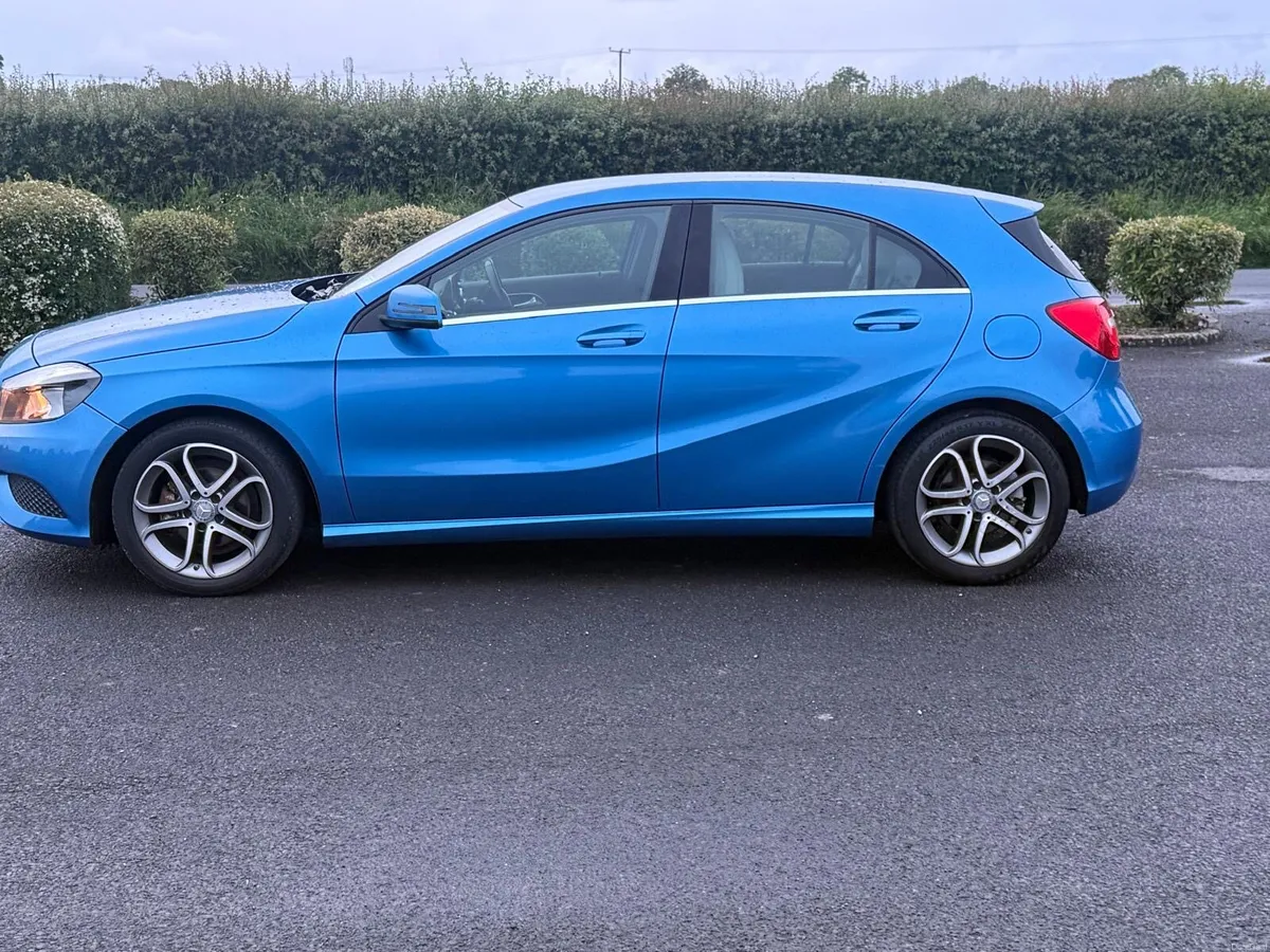 Mercedes-Benz A-Class 2015 - Image 2