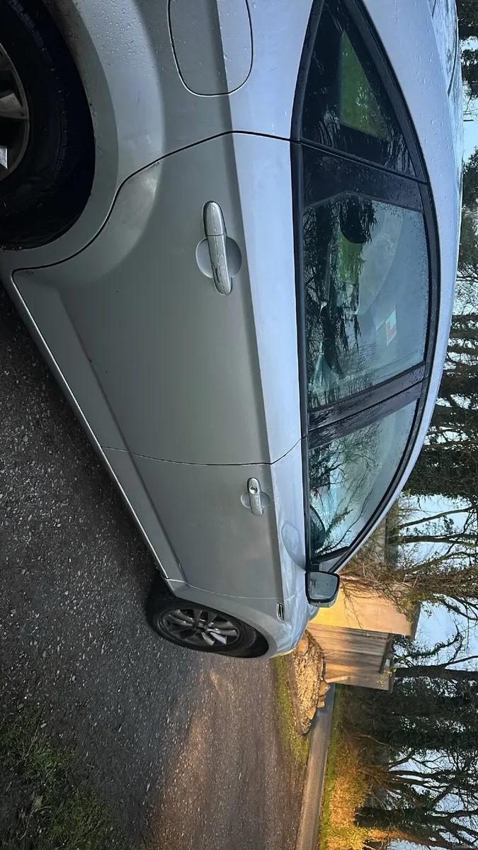 Ford Mondeo 2010 - Image 2