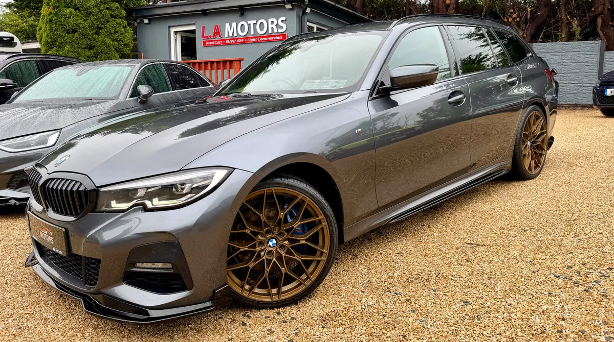 2020 BMW 318D M-Sport Wagon 😍 - Image 1