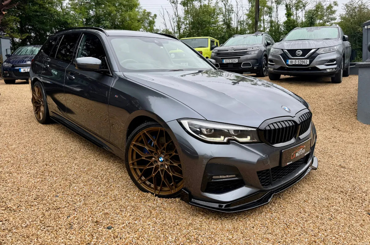2020 BMW 318D M-Sport Wagon 😍 - Image 3