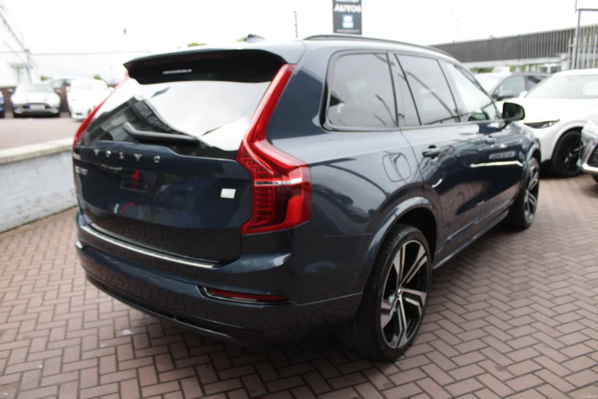 2023 VOLVO XC90 - Image 4