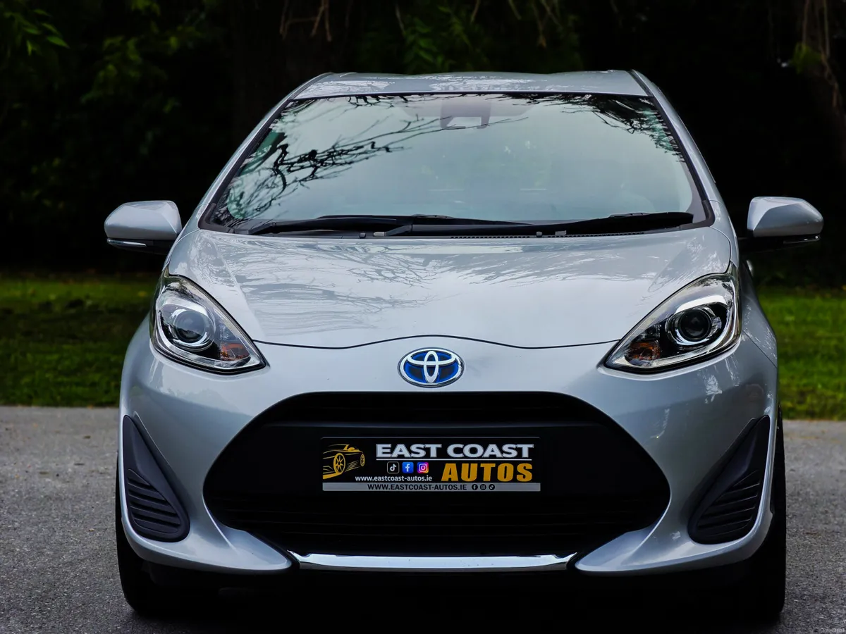2020 Toyota Aqua 1.5 Petrol Hybrid Automatic Sport - Image 6