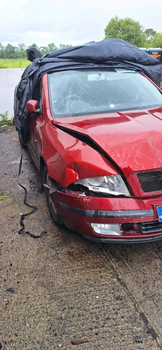 Car for breaking - Image 3