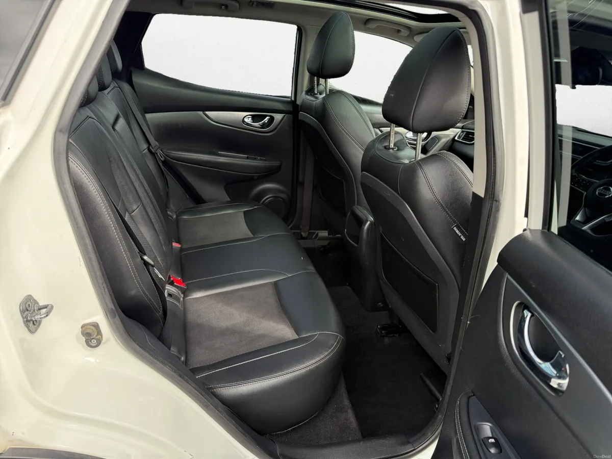 2017 Nissan Qashqai 1.5DCI TEKNA 110BHP - Image 5