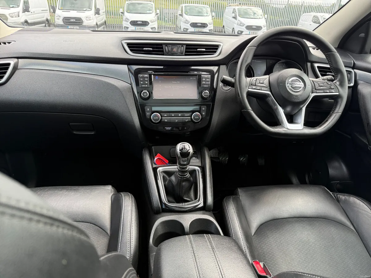 2017 Nissan Qashqai 1.5DCI TEKNA 110BHP - Image 6