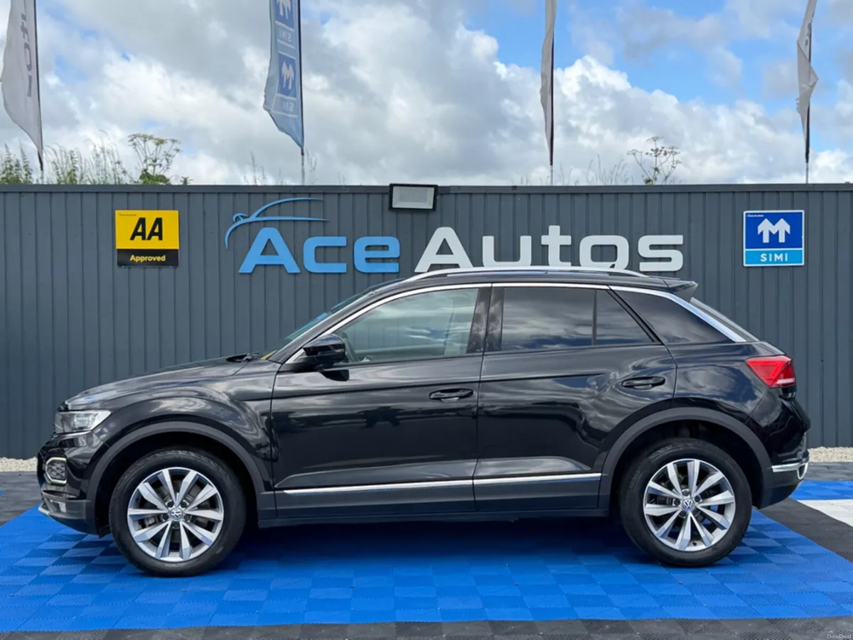 Volkswagen T-Roc R-LINE - 2.0L DIESEL - AUTO - 12M - Image 4