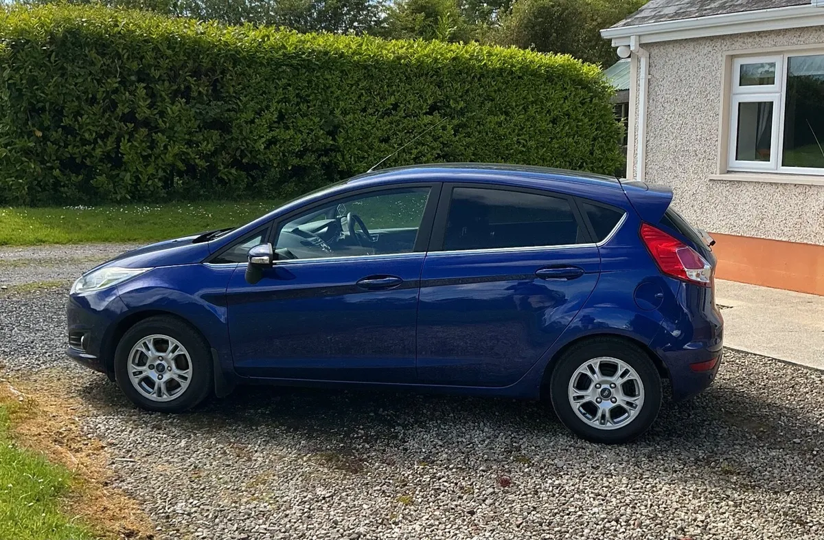 Ford Fiesta titanium 2015 - Image 2