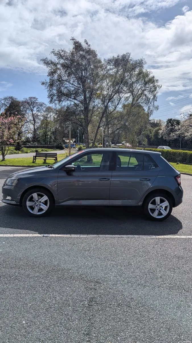Skoda Fabia 2017 - Image 5