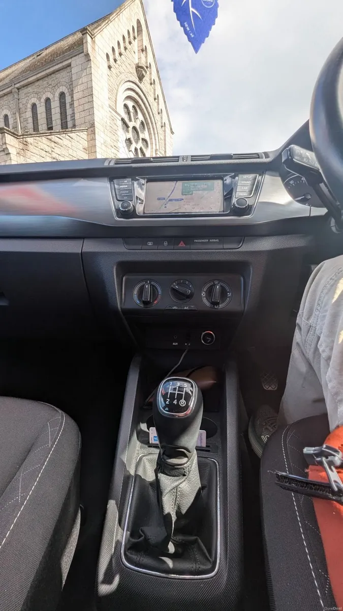 Skoda Fabia 2017 - Image 6