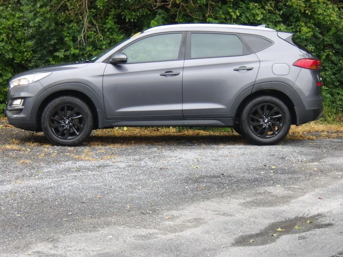 Hyundai Tucson EXECUTIVE *FULL LEATHER SEATS* - Image 1