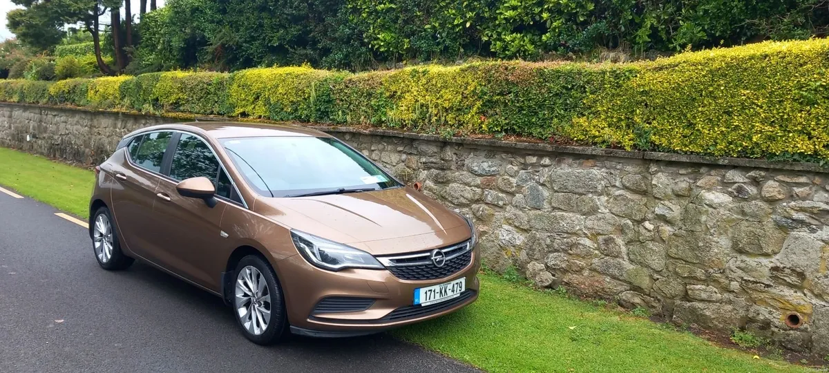 Opel Astra 2017 - Image 1