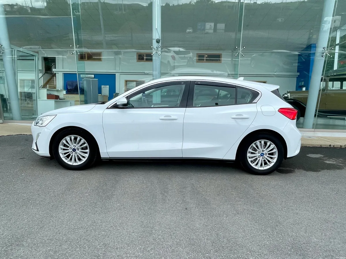 Ford Focus Titanium 1.0 Ecoboost - Image 3