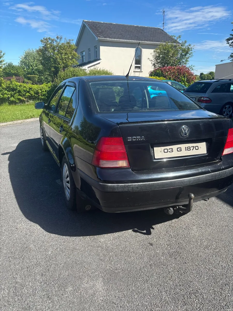 Volkswagen Bora 2003 - Image 2