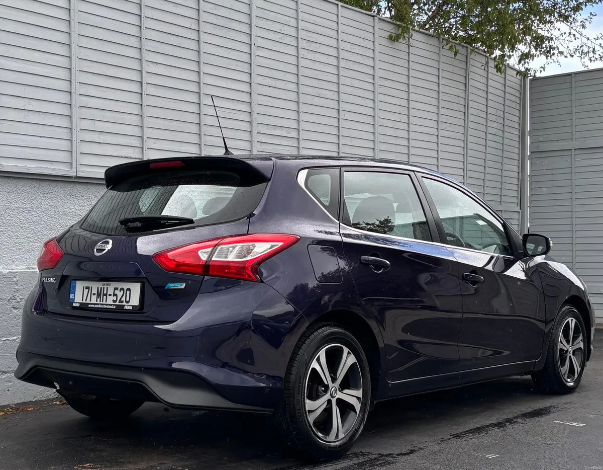 Nissan Pulsar 2017 / SV /  DIESEL HATCHBACK - Image 3