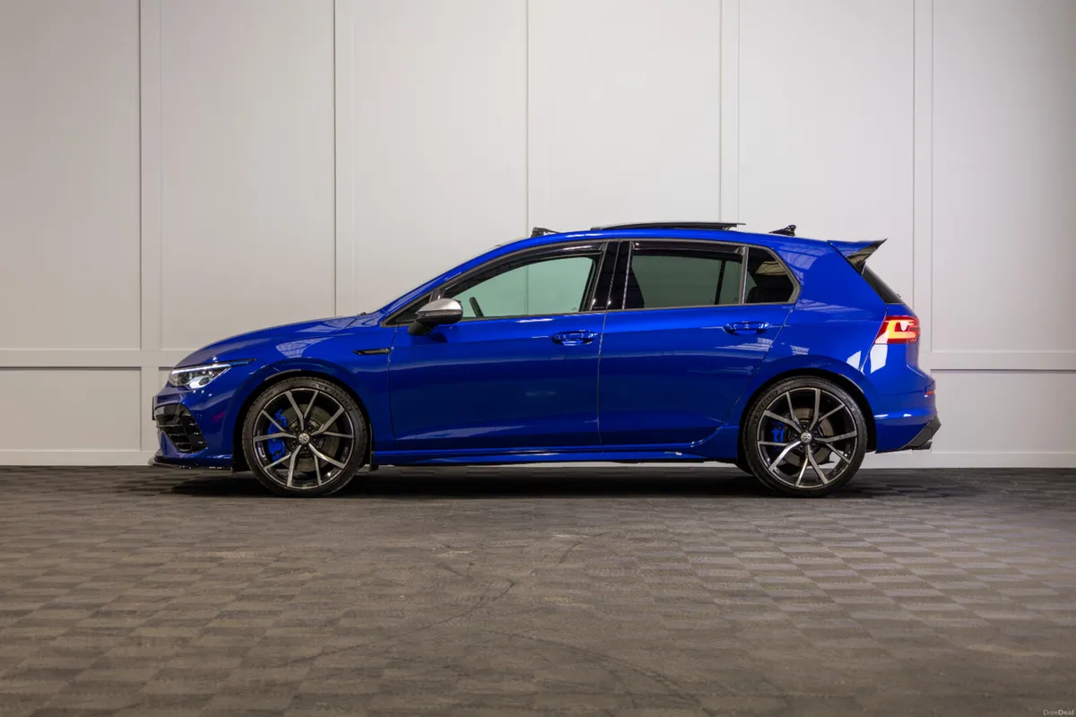 212 Volkswagen Golf R - Image 3