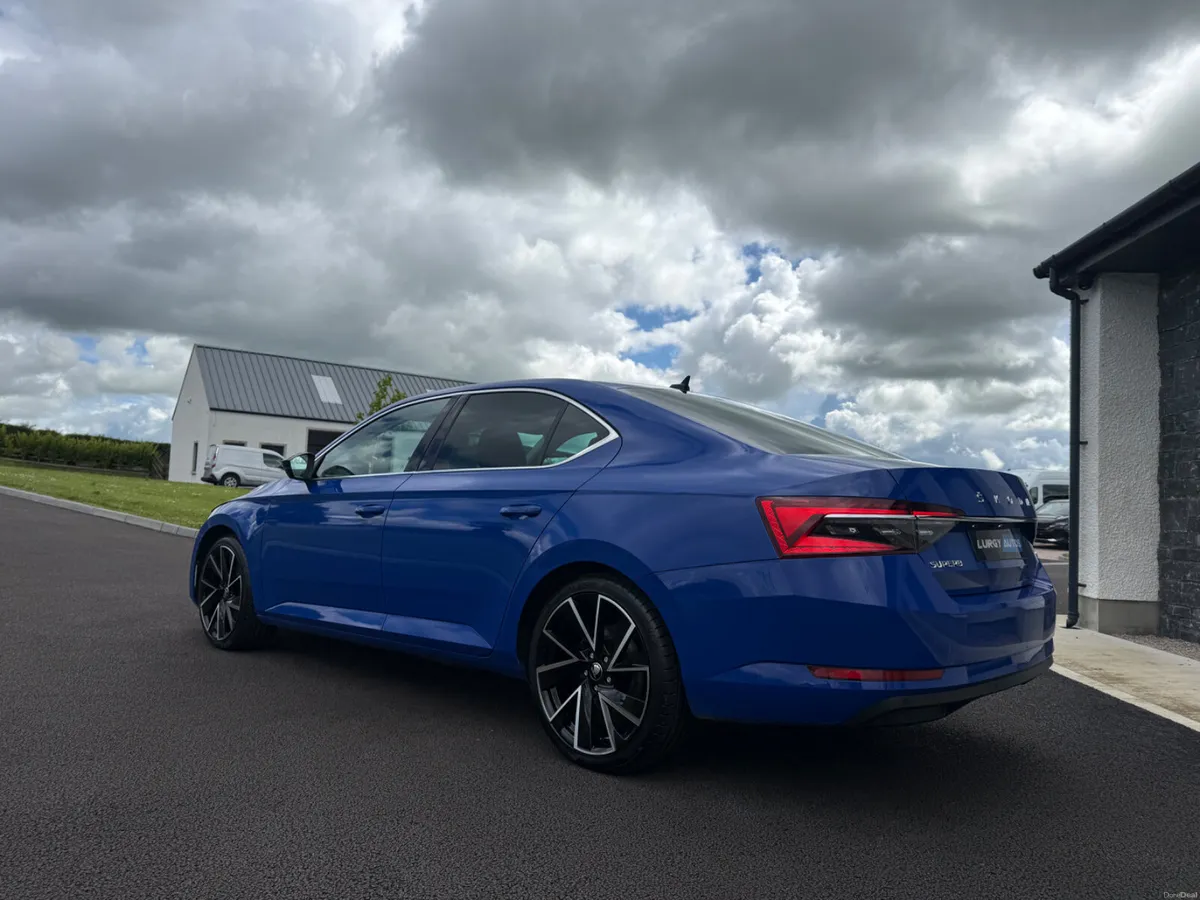 211 Skoda Superb SE L 220 Bhp - Image 3