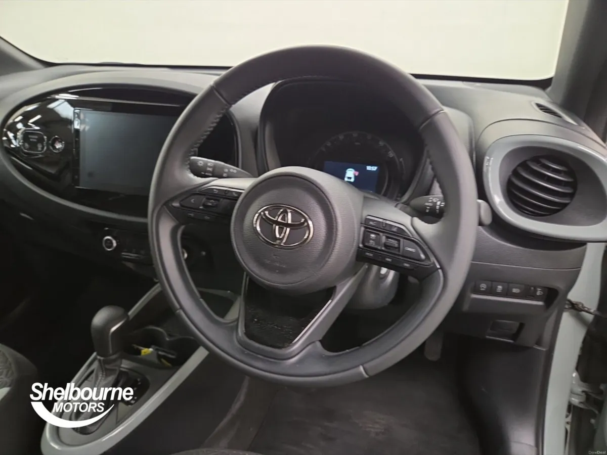 Toyota Aygo X Hatchback Edge - Image 4