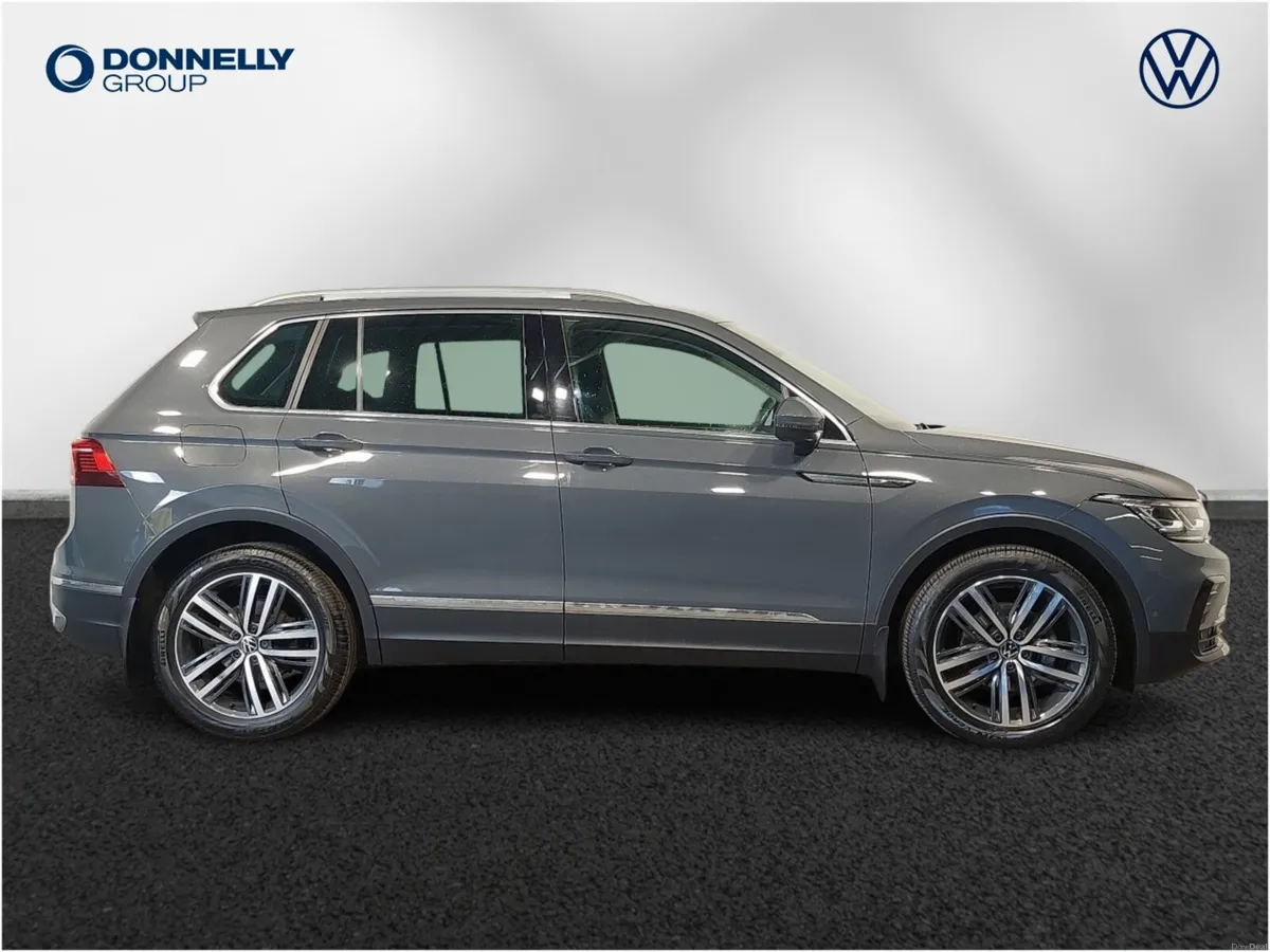 Volkswagen Tiguan Diesel Estate Elegance - Image 4