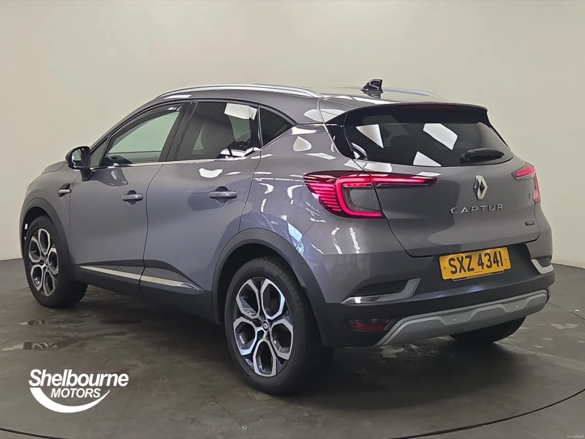 Renault Captur Hatchback Techno - Image 2