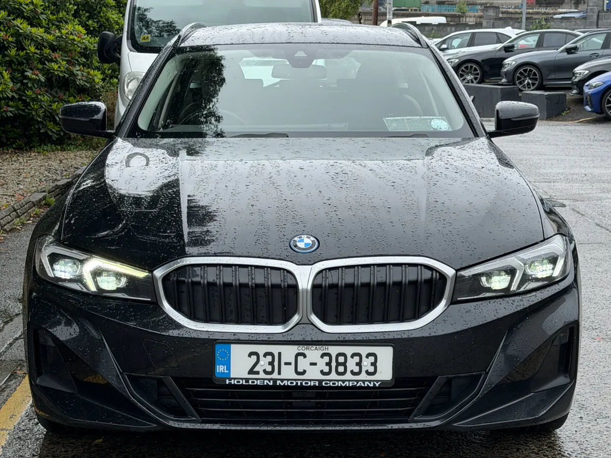 2023 BMW 3-Series. SERVICE HISTORY. REAR CAMERA. - Image 4