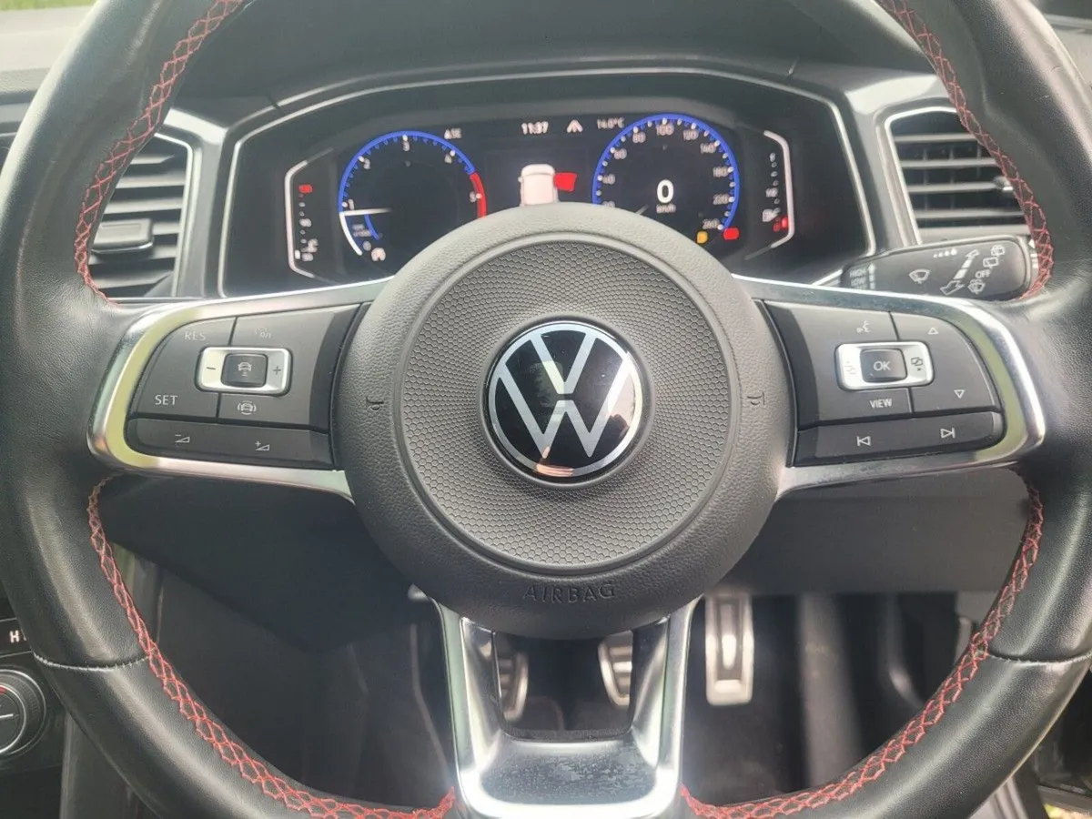 Volkswagen T-Roc SPORT 2.0 TDI 150BHP*FULL LEATHER - Image 6