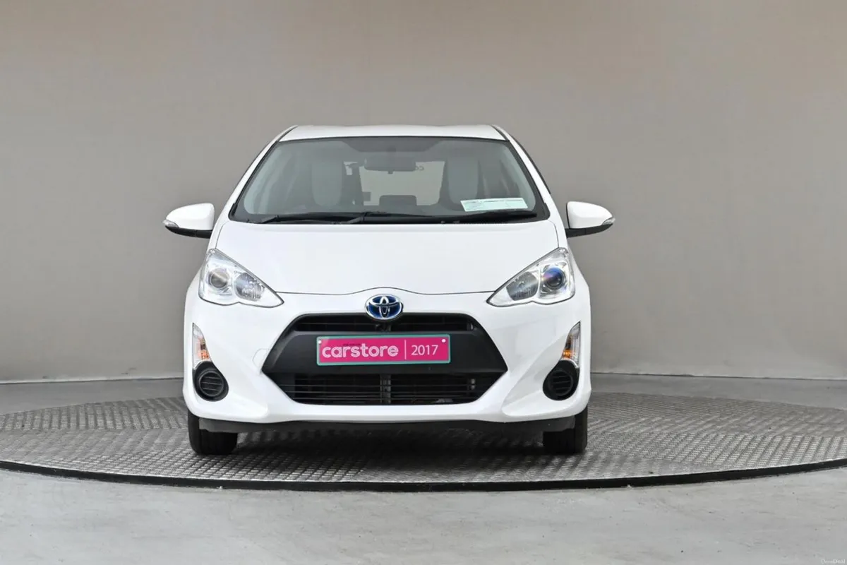 Toyota Aqua 1.8 Hybrid - Image 2