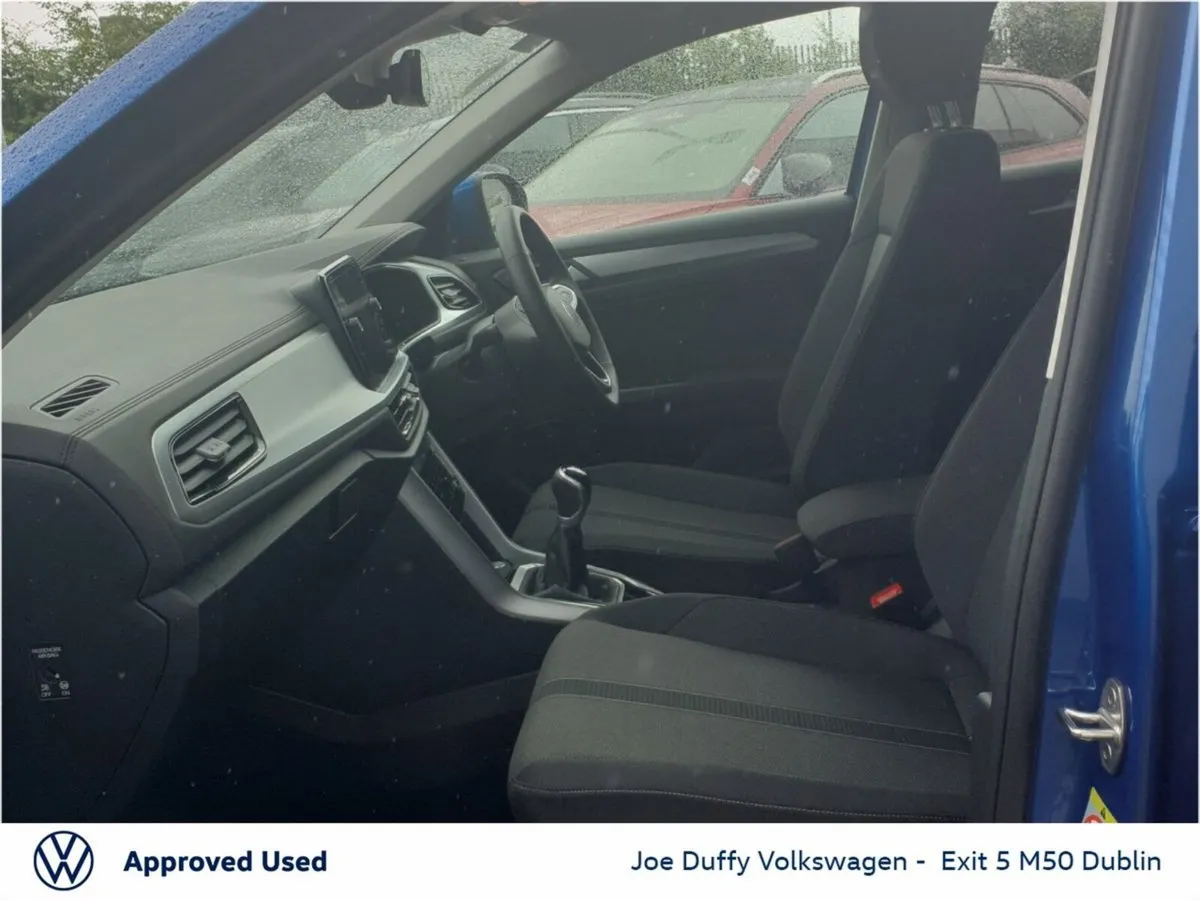 Volkswagen T-Roc EDITION 75 1.0TSI M6F 116HP - Image 4