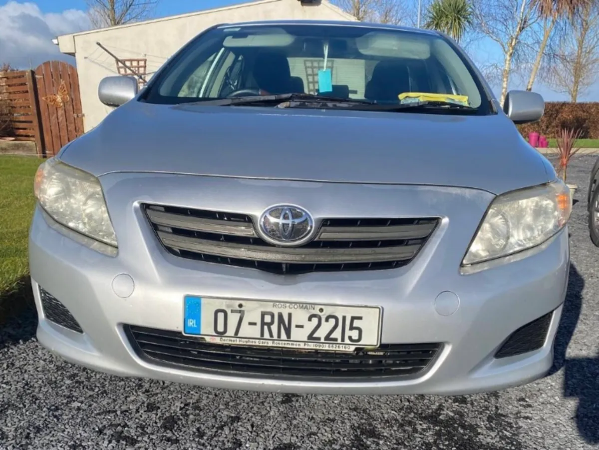 Toyota Corolla - Image 2